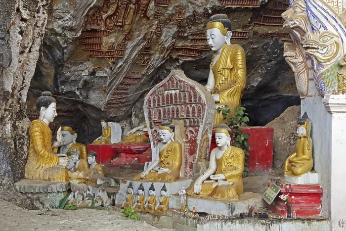 Framed Print : Buddha statues in the Kawgun cave Framed Print : Buddha statues in the Kawgun cave