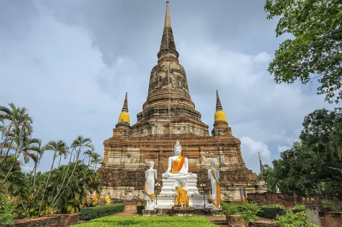 Framed Print : Buddha statues in front of the stupa at Wat Yai Chai Mongkhon, Ayutthaya, Thailand, Asia