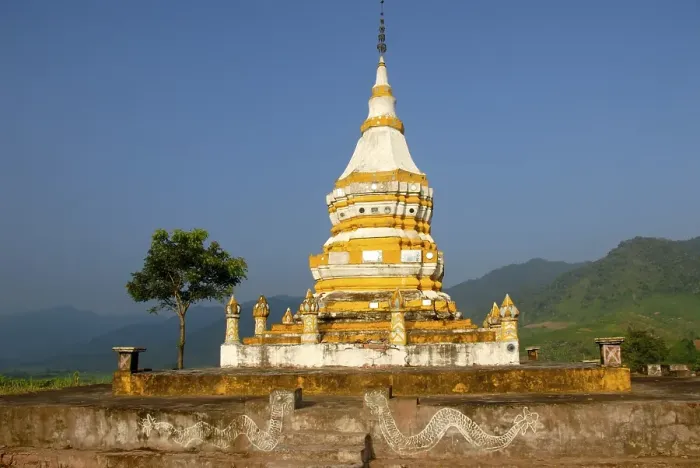 Framed Print : Buddhism, old Buddhist That Kiu Oo stupa in the Tai-Lue style