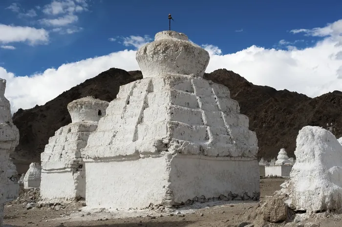 Framed Print : Buddhist stupa (chorten) over Himalaya high mountain landscape with cloudy blue sky India Framed Print : Buddhist stupa (chorten) over Himalaya high mountain landscape with cloudy blue sky India