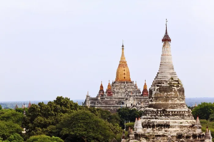 Framed Print : Buddhist temple in bagan, myanmar