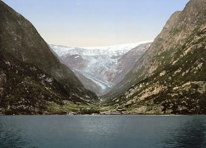 Framed Print : Buerbrae, Buarbreen, Glacier, Odde