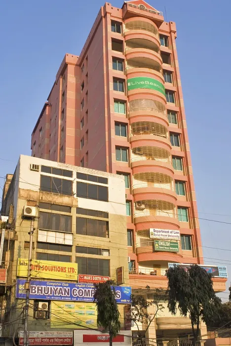 Framed Print : Building, Mirpur road, Dhanmondi