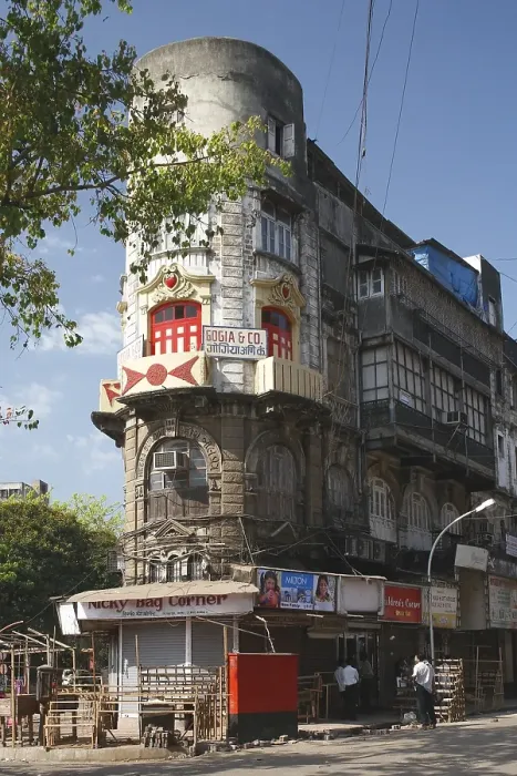 Framed Print : Buildings between two roads, Earlier Oomarigar now Hera building 1911, Bombay now Mumbai, Maharashtra, India, Asia