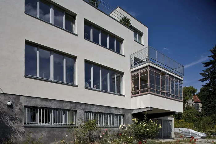 Framed Print : Built in 1928 by Walter Gropius Framed Print : Built in 1928 by Walter Gropius