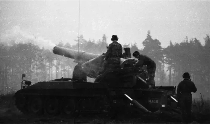 Framed Print : Bundeswehr practice shooting on 27