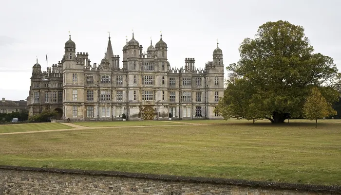 Framed Print : Burghley House b Stamford Lincolnshire from the 16th century