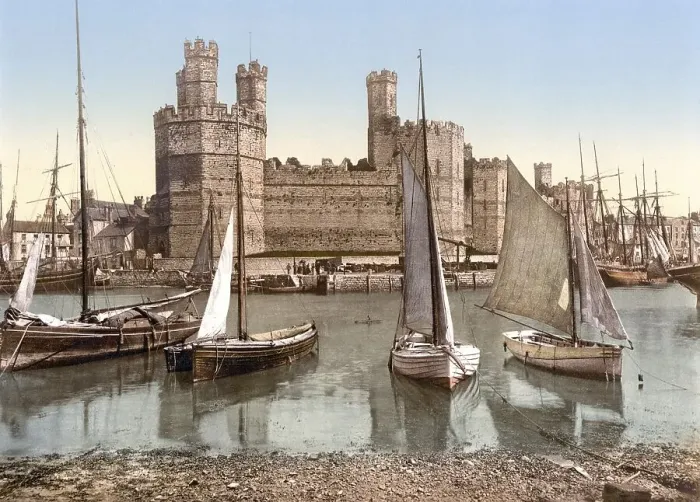 Framed Print : Caernarfon Castle, Caernarvon, Castell Caernarfon Framed Print : Caernarfon Castle, Caernarvon, Castell Caernarfon
