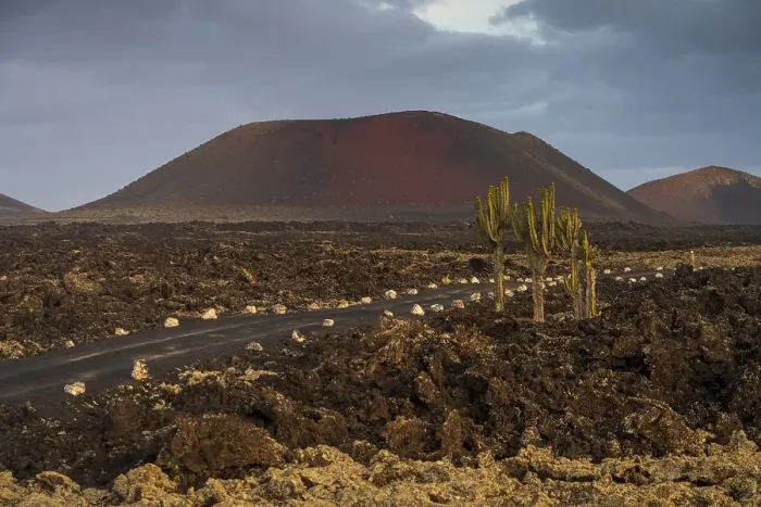 Framed Print : Caldera Colorada, Parque Natural de Los Volcanes