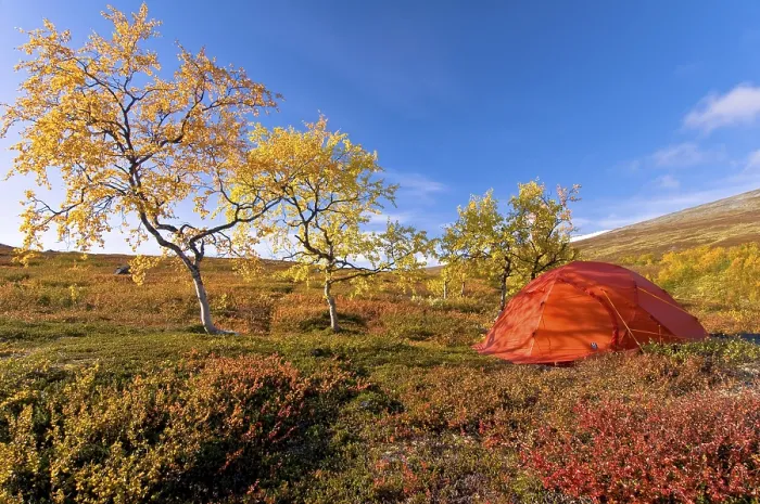 Framed Print : Camping in the Sinnitjohkka and Duolbagorni mountains