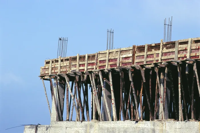 Framed Print : Cantering work of slab building under construction