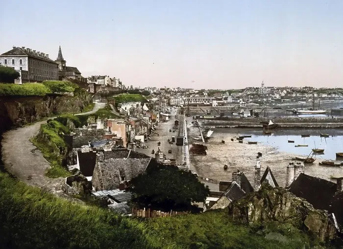 Framed Print : Cape Lihou, Granville in Normandy Framed Print : Cape Lihou, Granville in Normandy