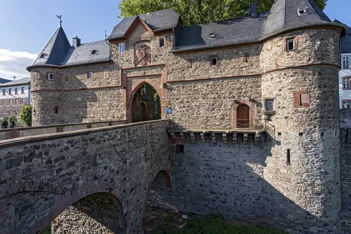 Framed Print : Castle gate, south gate of the medieval Friedberg castle Framed Print : Castle gate, south gate of the medieval Friedberg castle