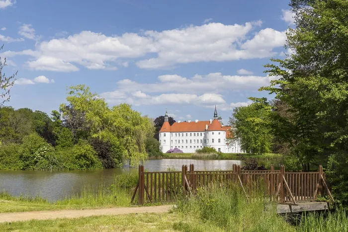 Framed Print : Castle pond and moated castle Furstlich Drehna