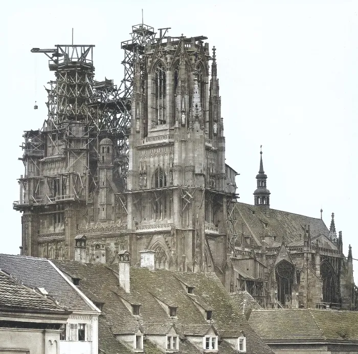 Framed Print : The cathedral of Regensburg, building site