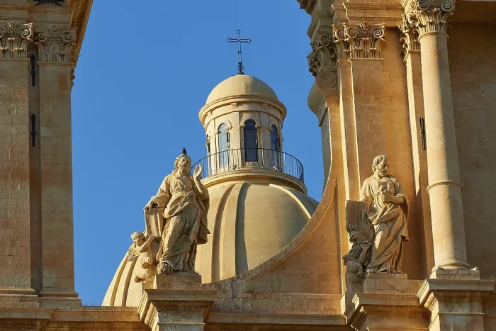 Framed Print : Cathedral, Soft evening light, Dome