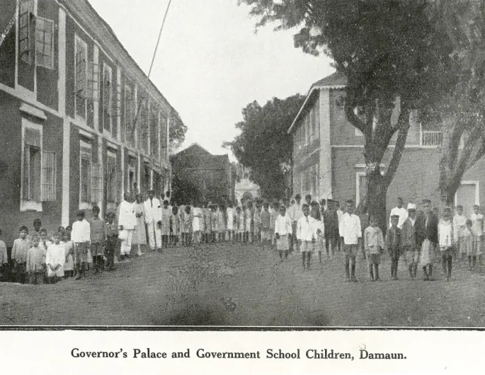 Framed Print : Catholic community Governor's Palace and government school Children, Damaun Daman, India UT
