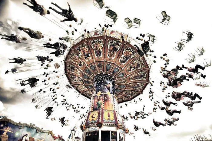 Framed Print : Chairoplane or swing ride, Oktoberfest