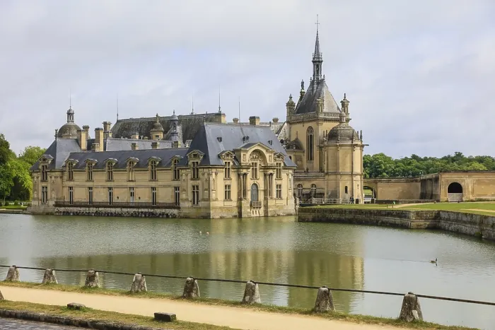 Framed Print : Chateau de Chantilly Castle, Oise department Framed Print : Chateau de Chantilly Castle, Oise department