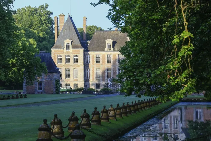 Framed Print : Chateau de Courances Castle, Essonne department Framed Print : Chateau de Courances Castle, Essonne department