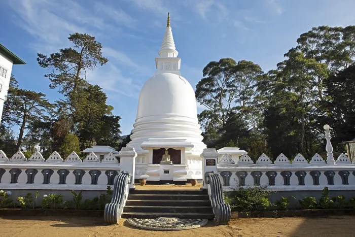 Framed Print : Chayathi Stupa at the International Buddhist Centre Temple