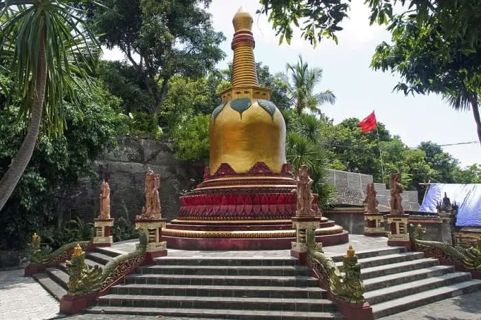 Framed Print : Chedi at the Buddhist monastery Brahma Vihara Ashrama