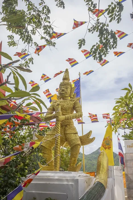 Framed Print : Chedi Prah Borommathat Wat Khao Sanam Chai