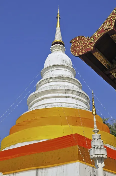 Framed Print : Chedi, Wat Phra Singh Temple, Chiang Mai