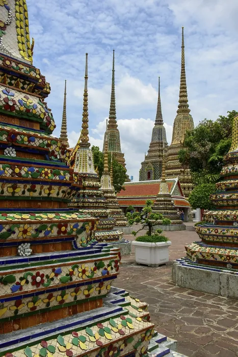 Framed Print : Chedis, Phra Chedi Rai, in the temple Wat Pho
