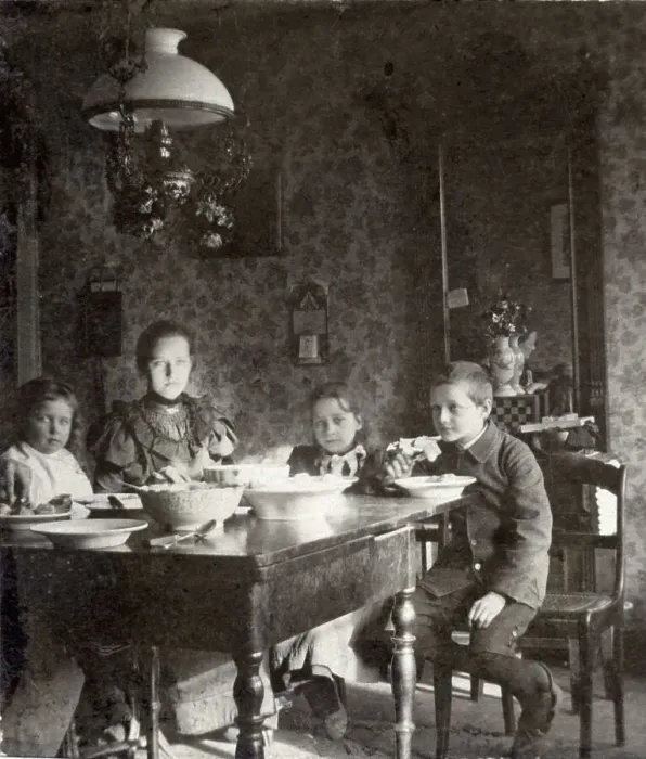 Framed Print : Children at the dinner table, ca. 1899