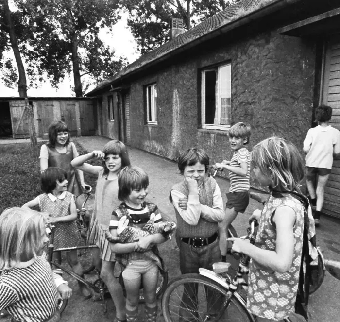 Framed Print : Children in a homeless shelter on 20