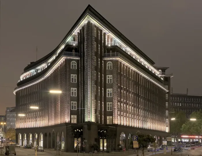 Framed Print : Chilehaus, illuminated at night