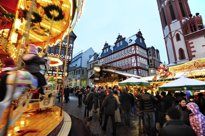 Framed Print : Christmas market, carousel and half-timbered houses at the Romer