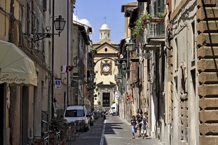 Framed Print : Church Chiesa San Lorenzo, small alley Framed Print : Church Chiesa San Lorenzo, small alley
