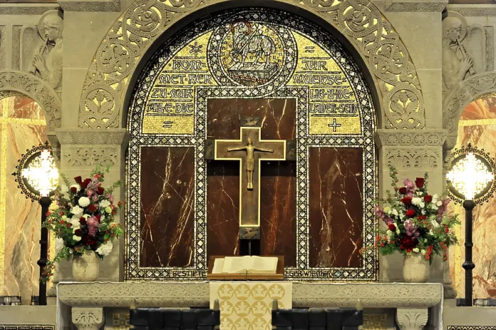 Framed Print : Church of the Redeemer, interior view