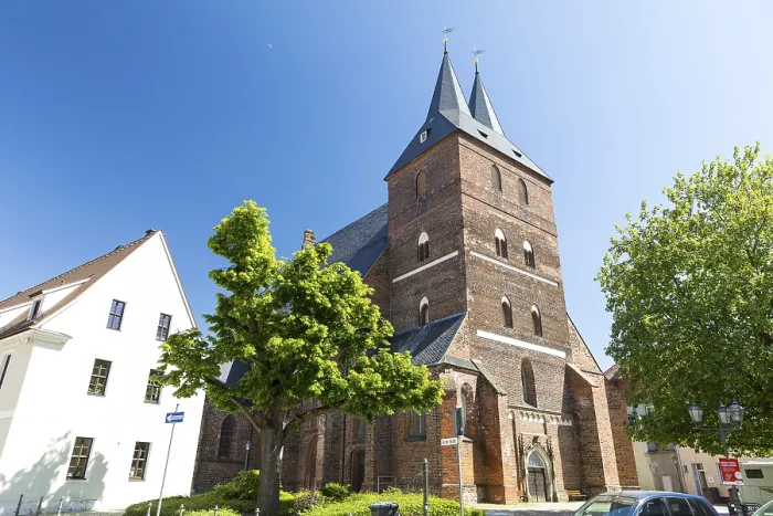 Framed Print : Church of St Peter and Paul, Delitzsch