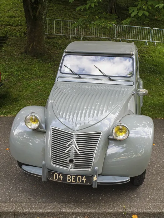 Framed Print : Citroen 2 CV, grey, Oldtimermeeting