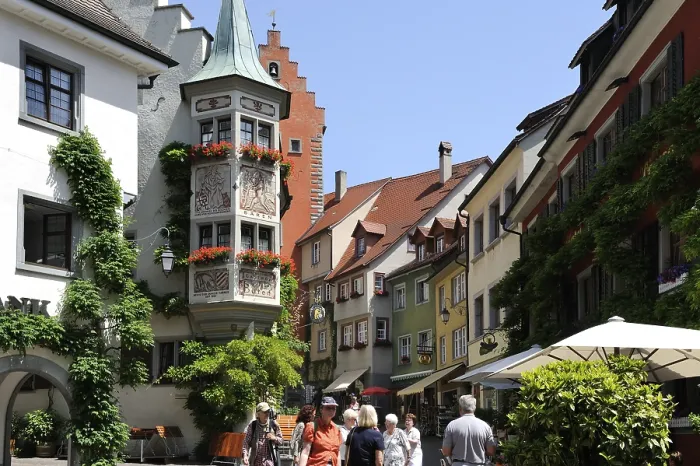 Framed Print : City center of Meersburg, Lake Constance Framed Print : City center of Meersburg, Lake Constance