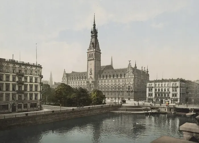 Framed Print : City Hall with Alster, Hamburg