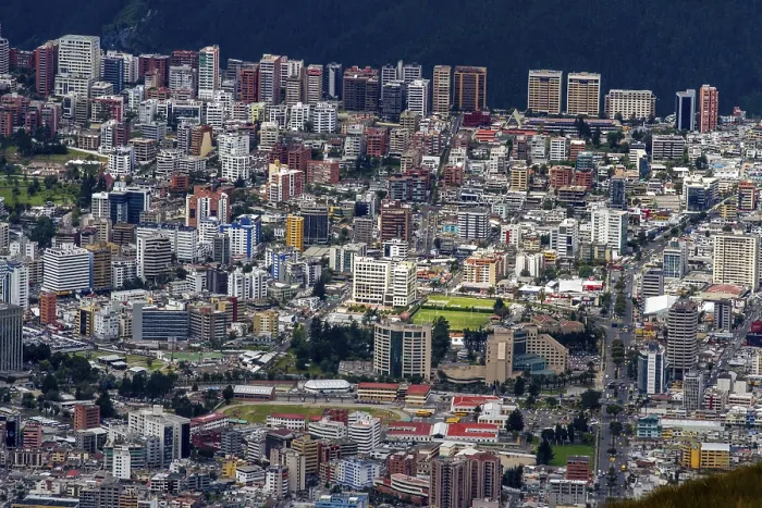 Framed Print : City of Quito, View from the Cruz Loma cable car station
