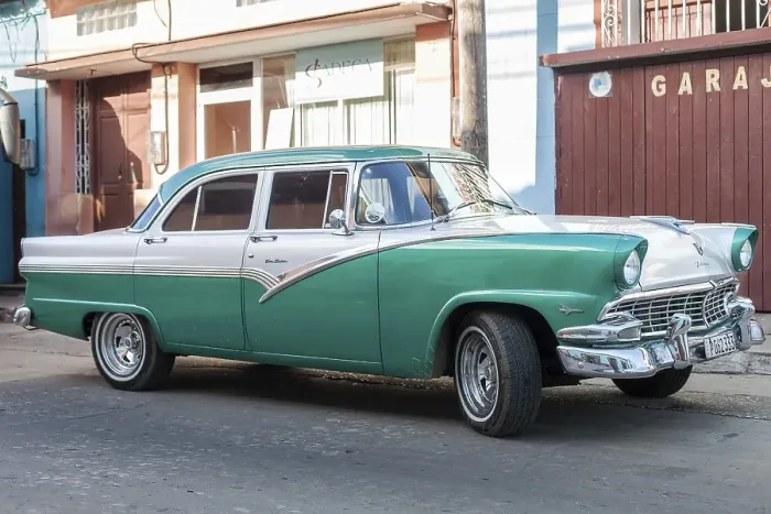 Framed Print : US classic car, car, Trinidad, Cuba