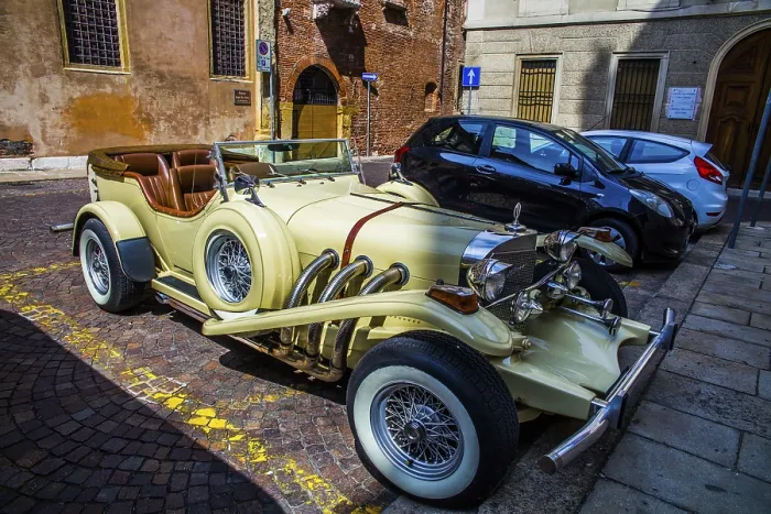 Framed Print : Classic Car, Lombardy, Italy, Lombardy