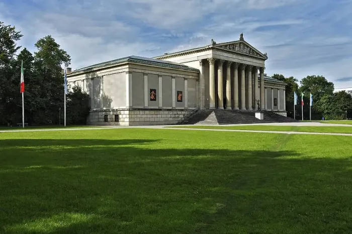Framed Print : Classical Antiquities, Koenigsplatz