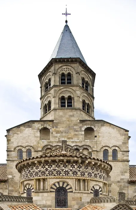 Framed Print : Clermont-Ferrand, Basilica of Notre-Dame-du-Port