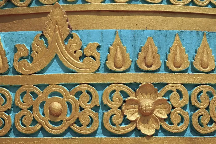 Framed Print : Close-up of the Shwemawdaw Pagoda