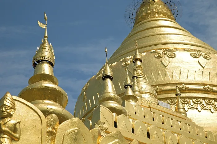 Framed Print : Close-up of the Shwemawdaw Pagoda in Bago