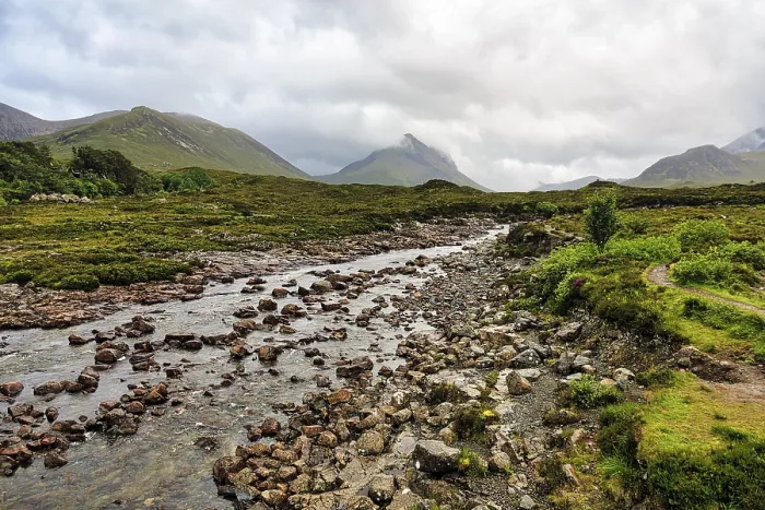 Framed Print : Cloudy Mountains, Riverbed, Sligachan