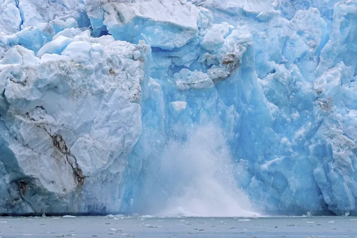 Framed Print : Collapsing ice wall of Fjortende Julibreen