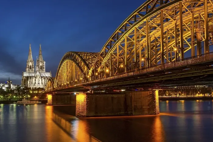 Framed Print : Cologne Cathedral, Hohenzollern Bridge