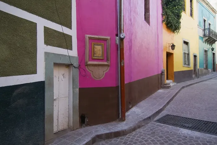 Framed Print : Colourfully painted houses, historic town of Guanajuato Framed Print : Colourfully painted houses, historic town of Guanajuato